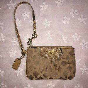 Snakeskin Coach Wristlet 💛